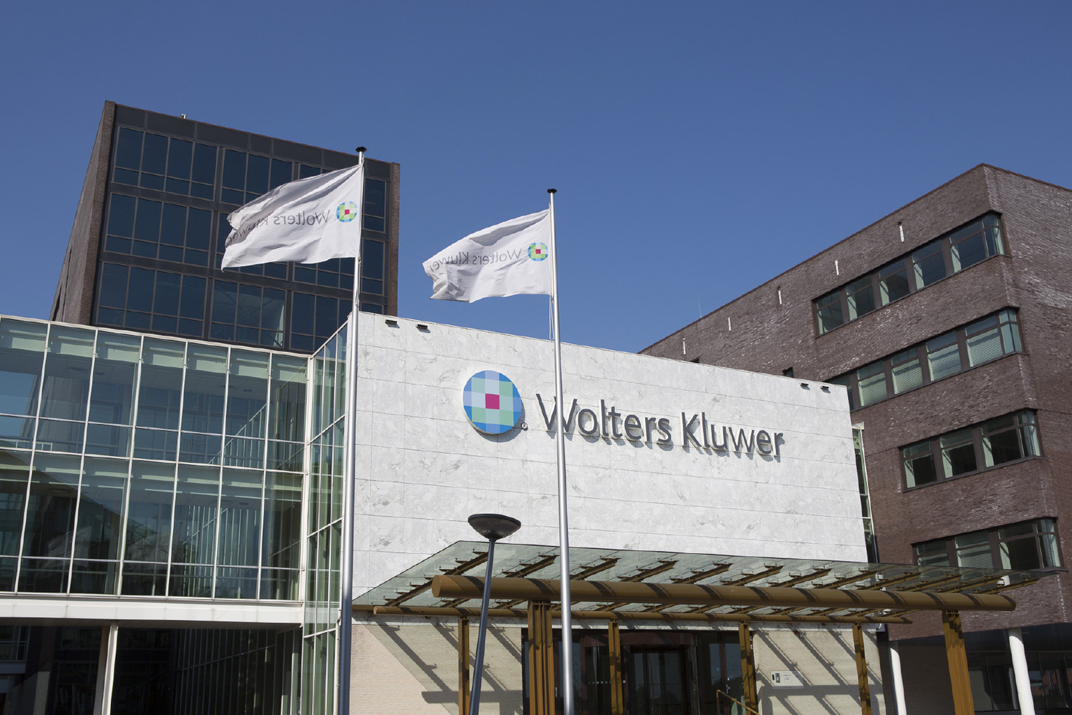 Wolters Kluwer Enhances CCH AnswerConnect With New AI Capabilities