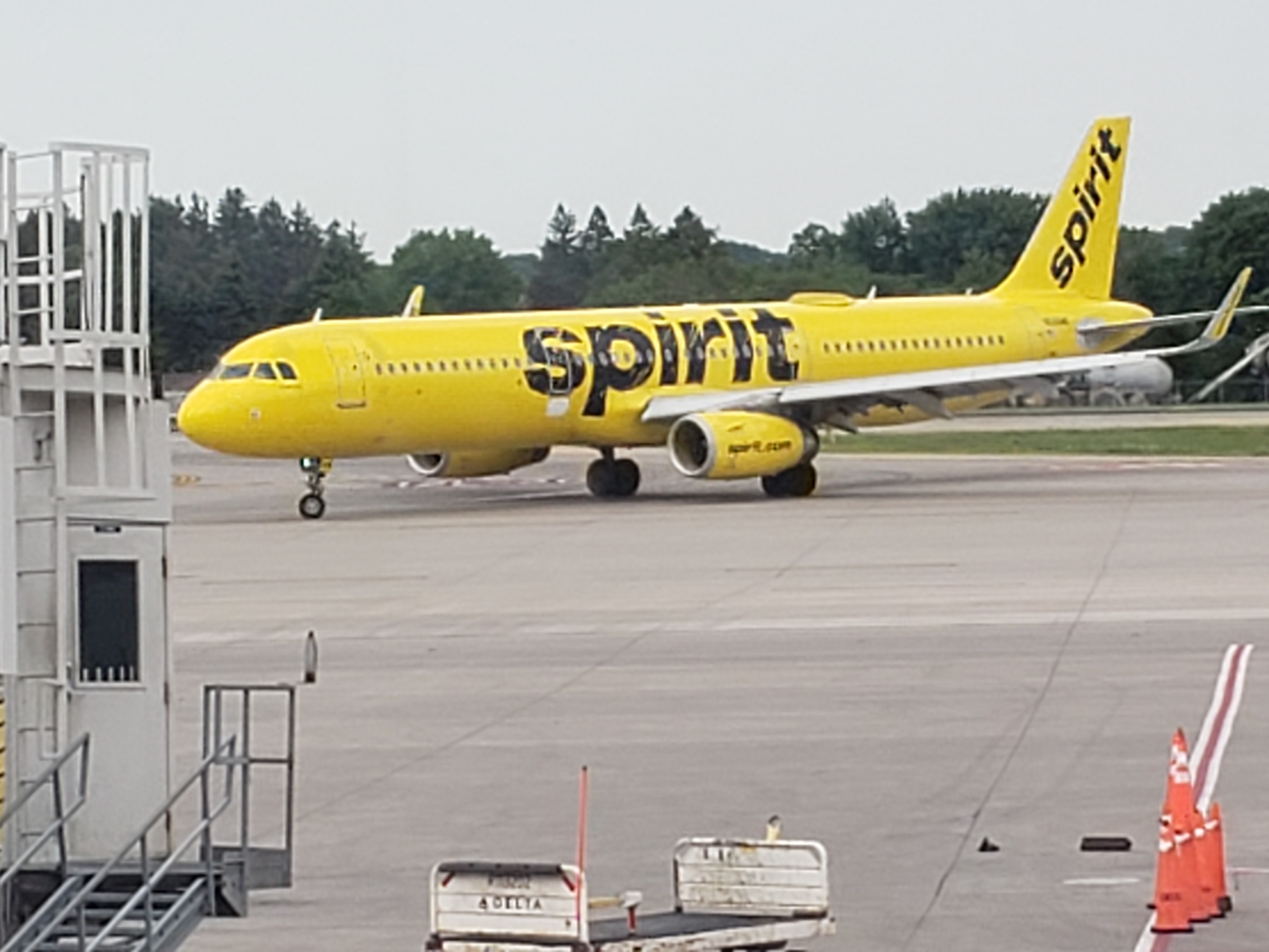 If You Have a Flight Booked on Spirit Airlines … No You Don’t – Spirit Shuts Down Operations