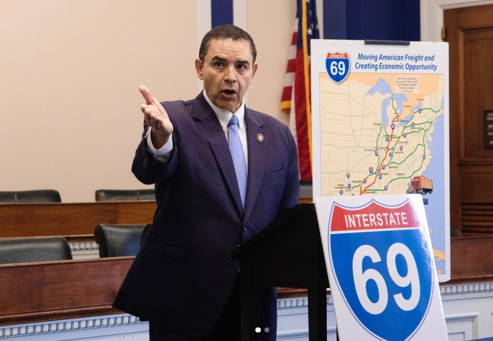 $1,020 Payments for Americans, Extra $125 Per Child Proposed by House Democrat After Tariff Ruling