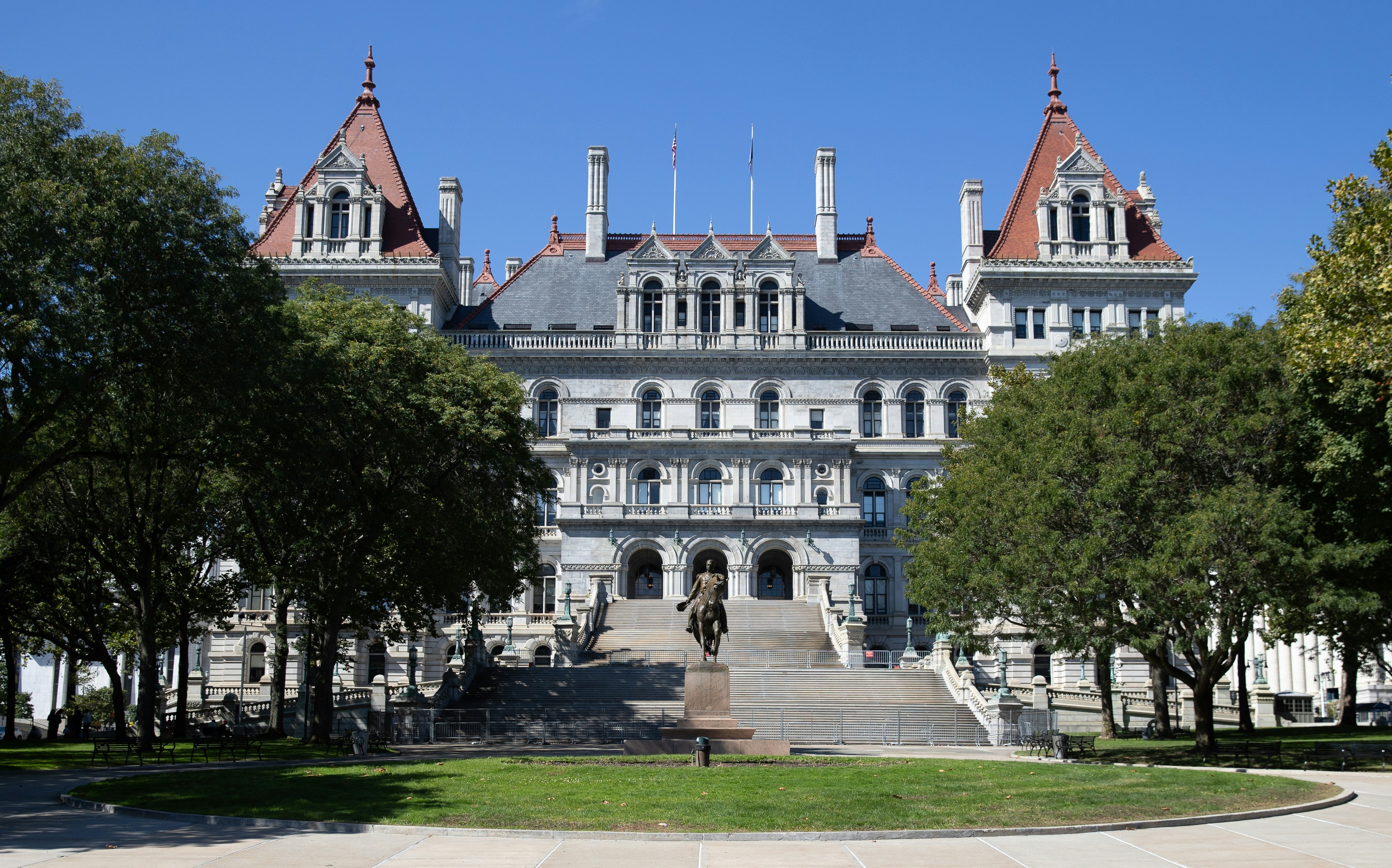Nonprofits Push New York State Lawmakers to ‘Stand Strong’ on Tax Hikes for Wealthy