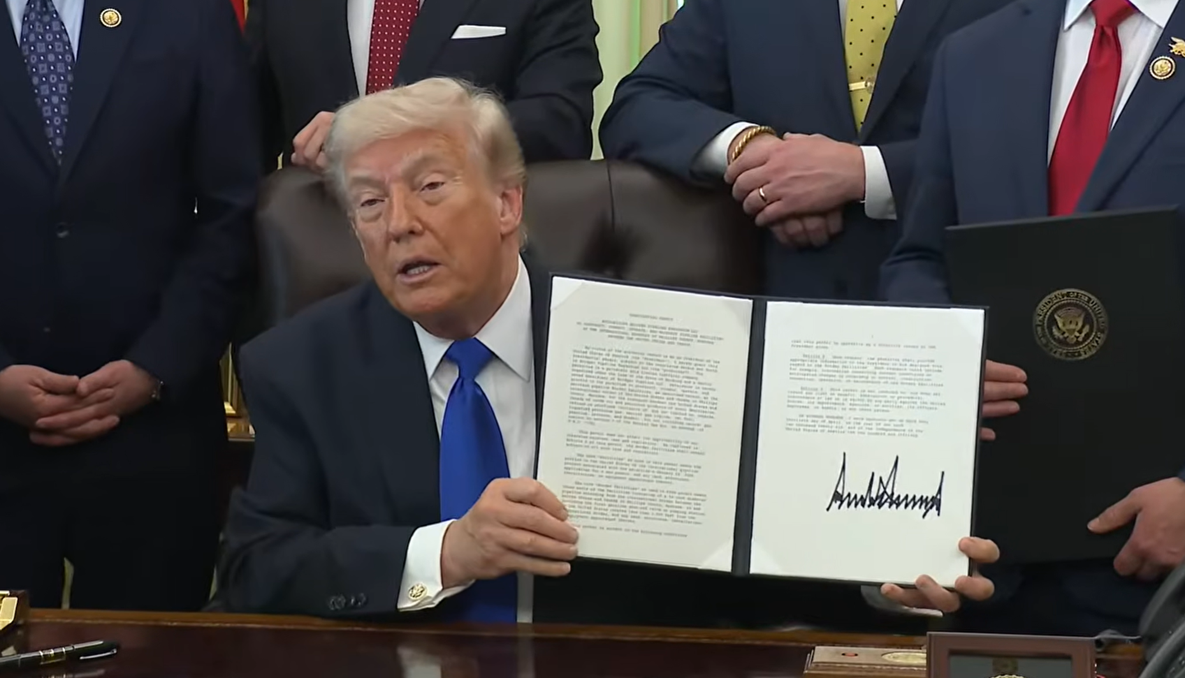 Trump Signs Executive Order Expanding Retirement Plan Access for Millions of Workers