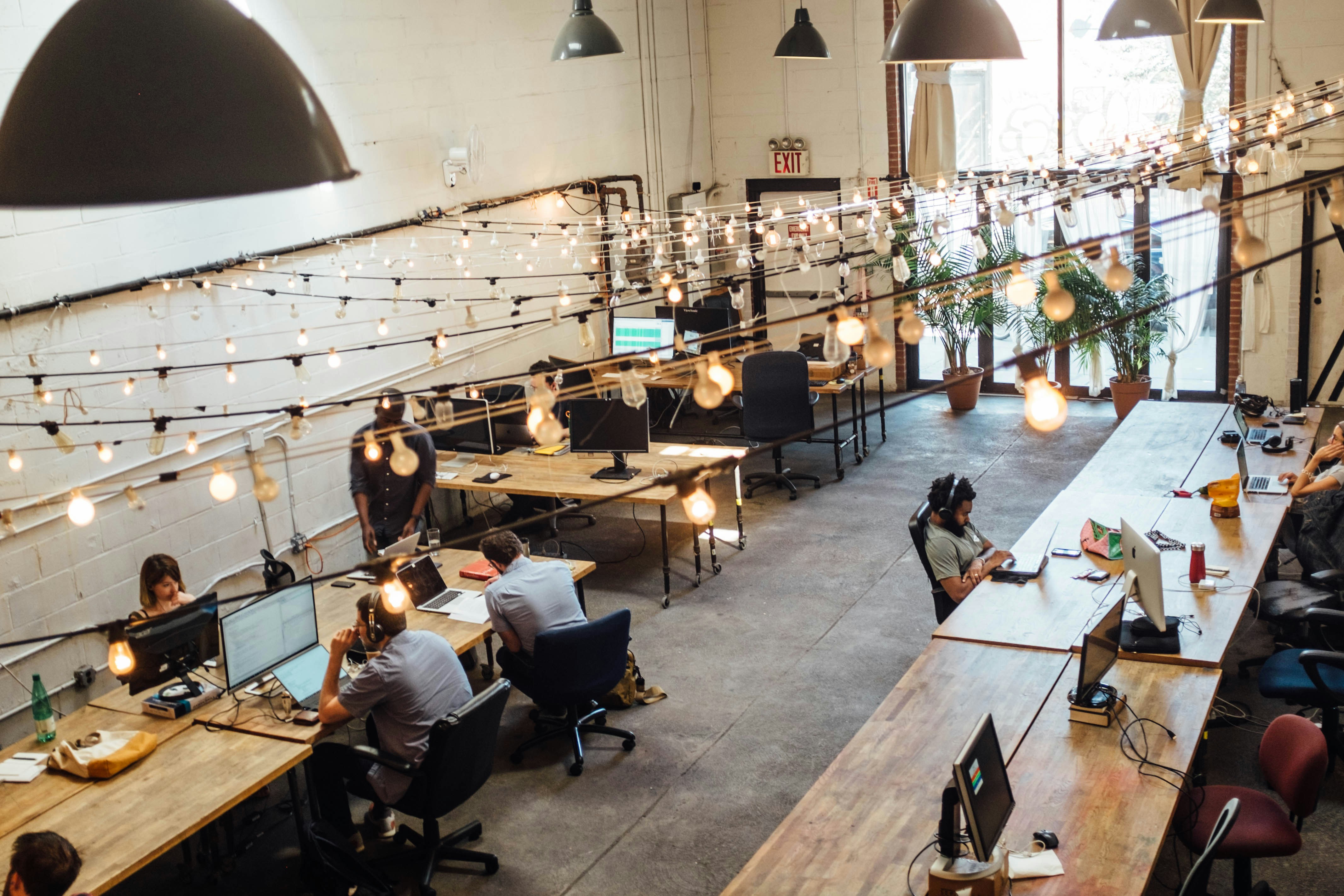 Why Open-Plan Offices Are Being Reconsidered by Workplace Designers