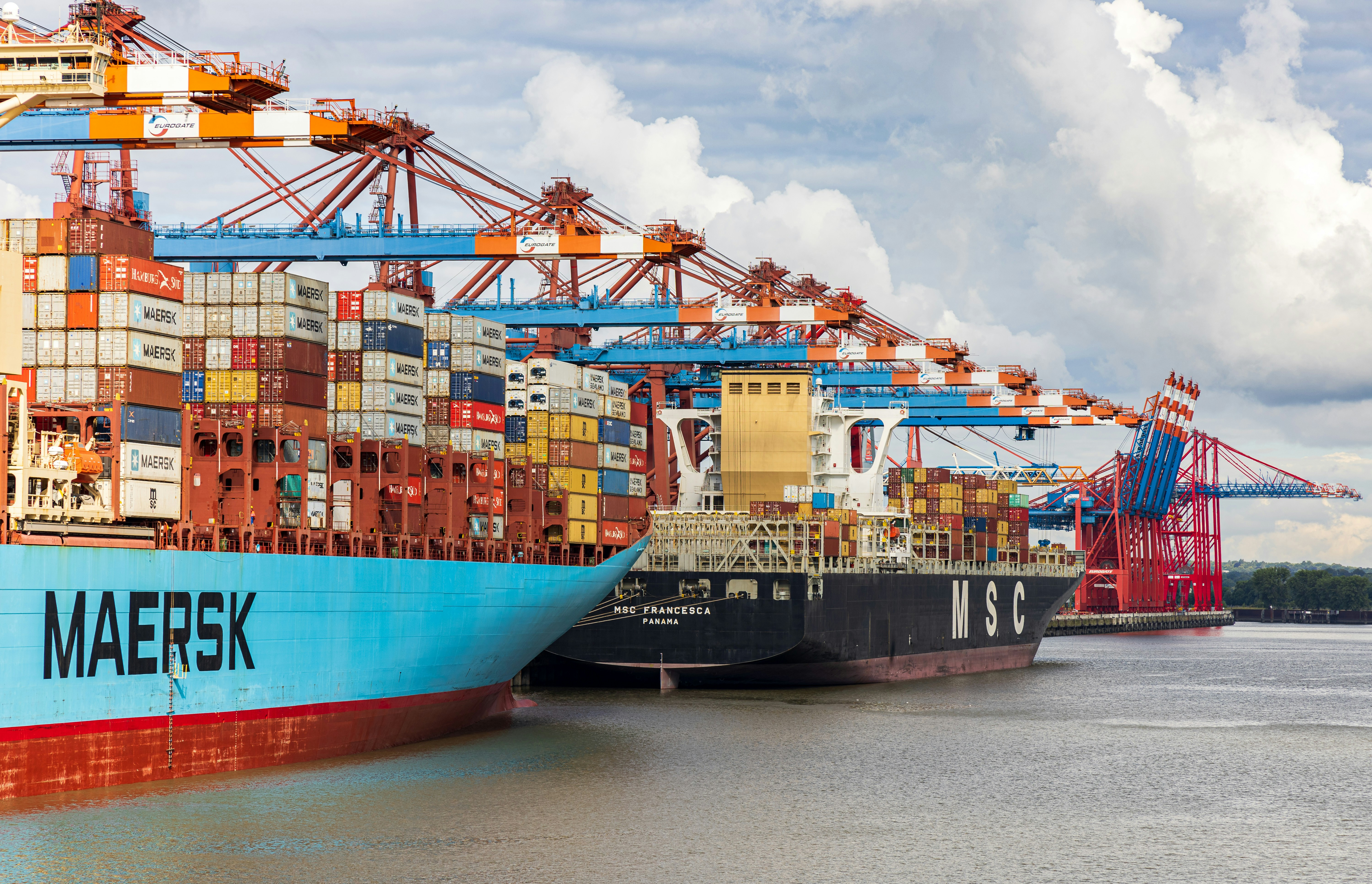 U.S. Refunds $22 Billion in Tariffs, Canceling Out Customs Revenue