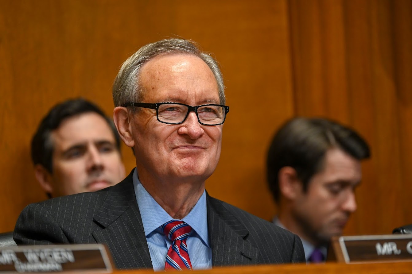 IRS Modernization Bill Approved by Senate Panel