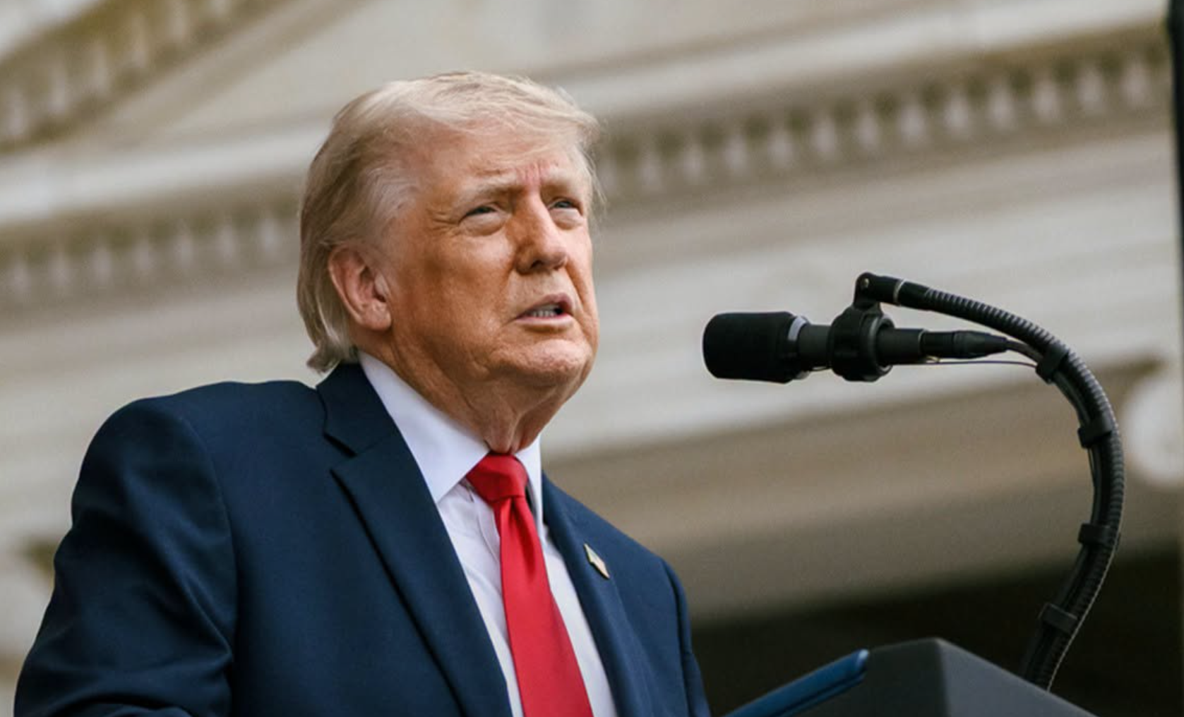 Democratic Senators Probe Scope of Trump’s IRS Immunity Deal
