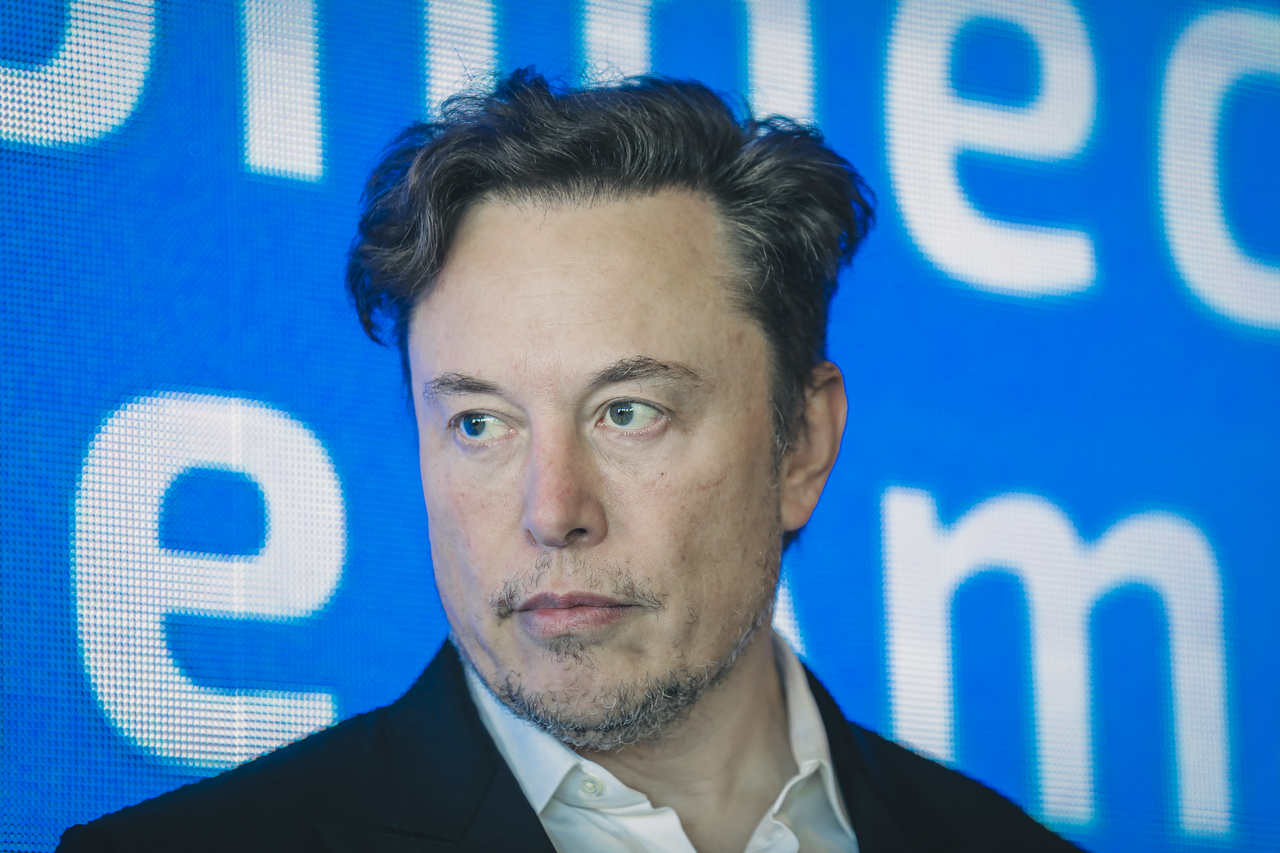 Musk Plans to Gift SpaceX Shares to Kids Through Trump Accounts