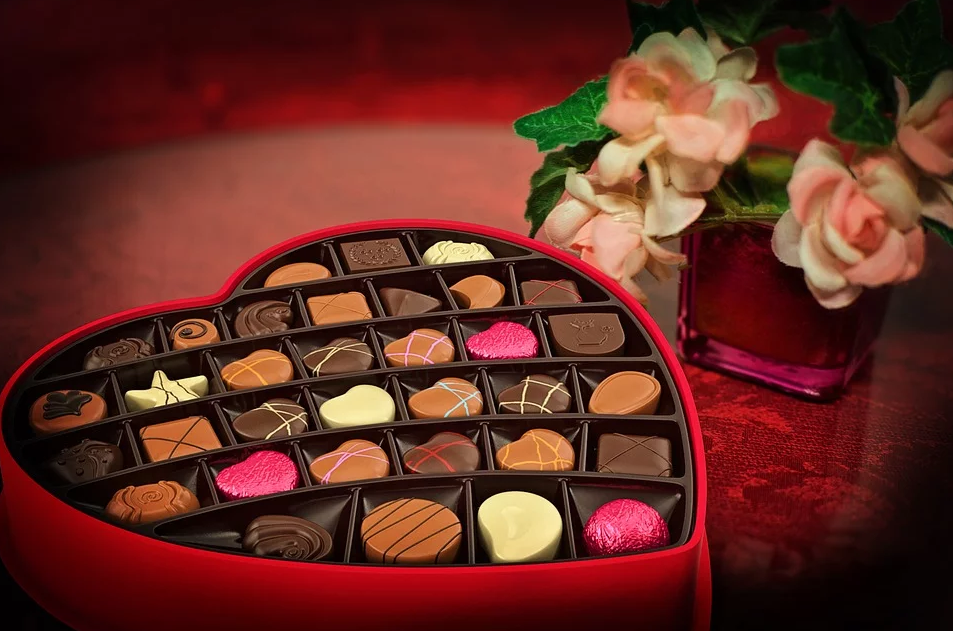 Valentines Chocolate JillWellington Pixabay