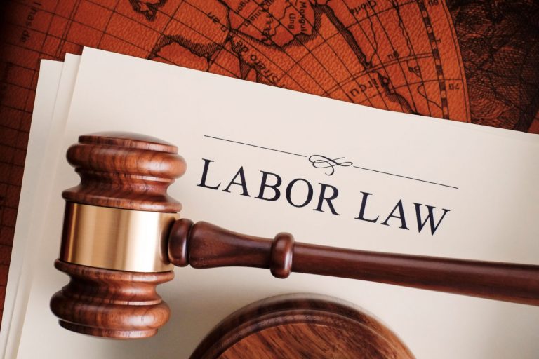 employee classification complying with fair labor standards act 1  568d5a687dffa