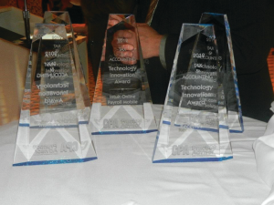 2012-awards-trophies_10727348