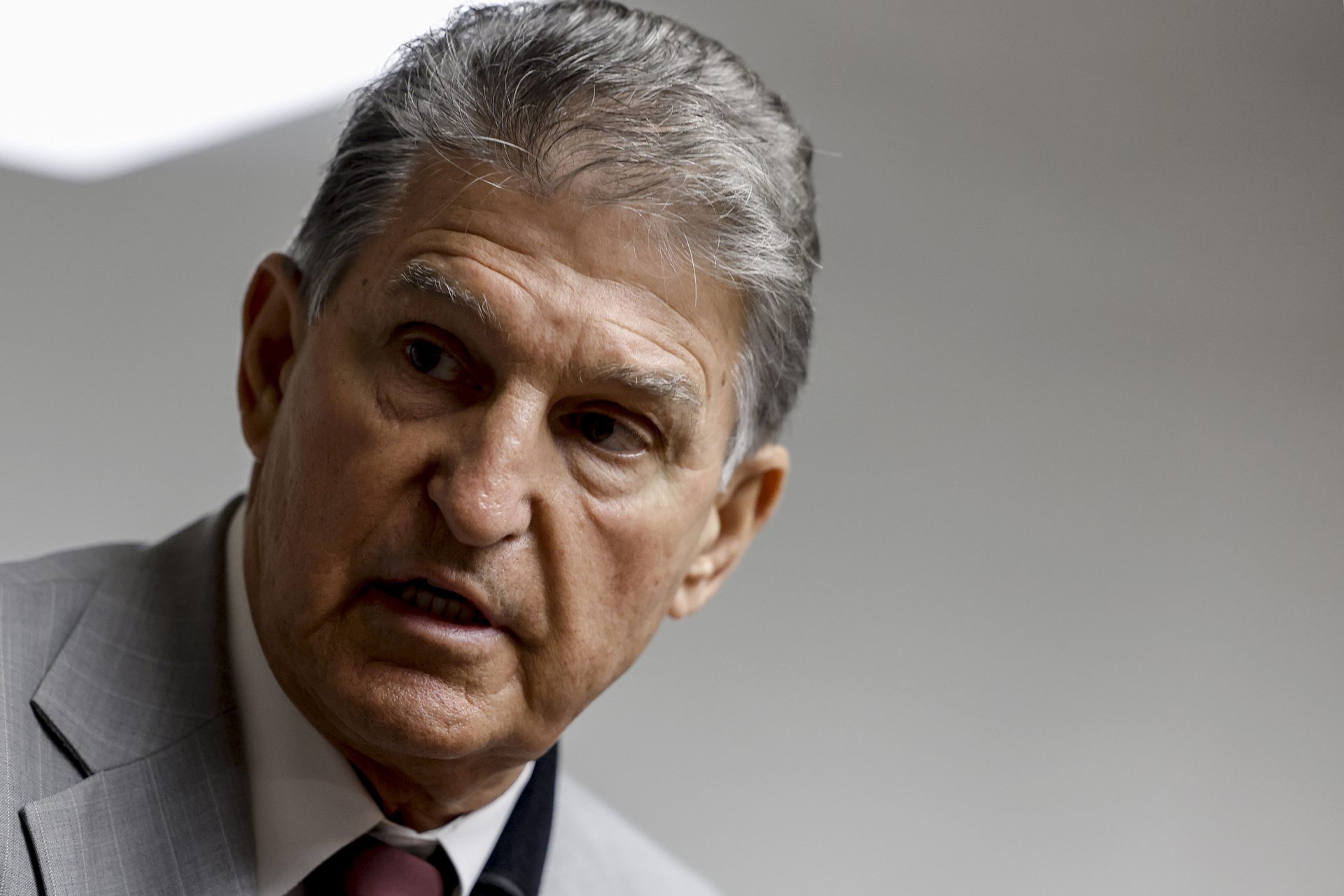 manchin-floats-bill-to-end-ev-tax-credits-for-unqualified-cars-cpa